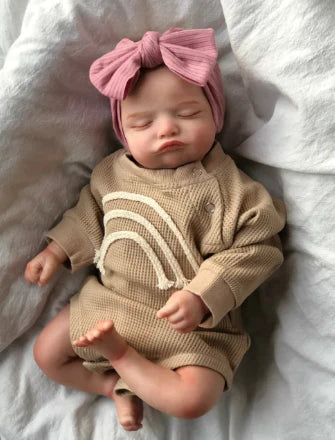 Novorozená spící reborn panenka Rosalie
